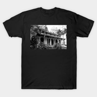 Vietnam - Ninh Binh Tam Coc , Pagode de Bich Dong T-Shirt